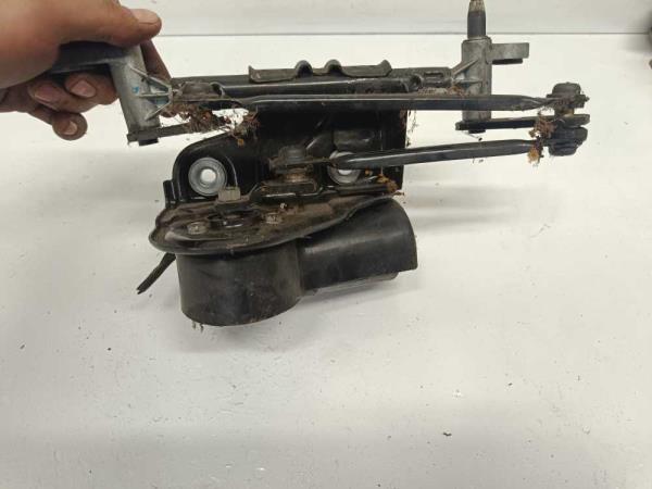 MOTEUR D ESSUIE GLACE AVANT VW FOX - Vue 3